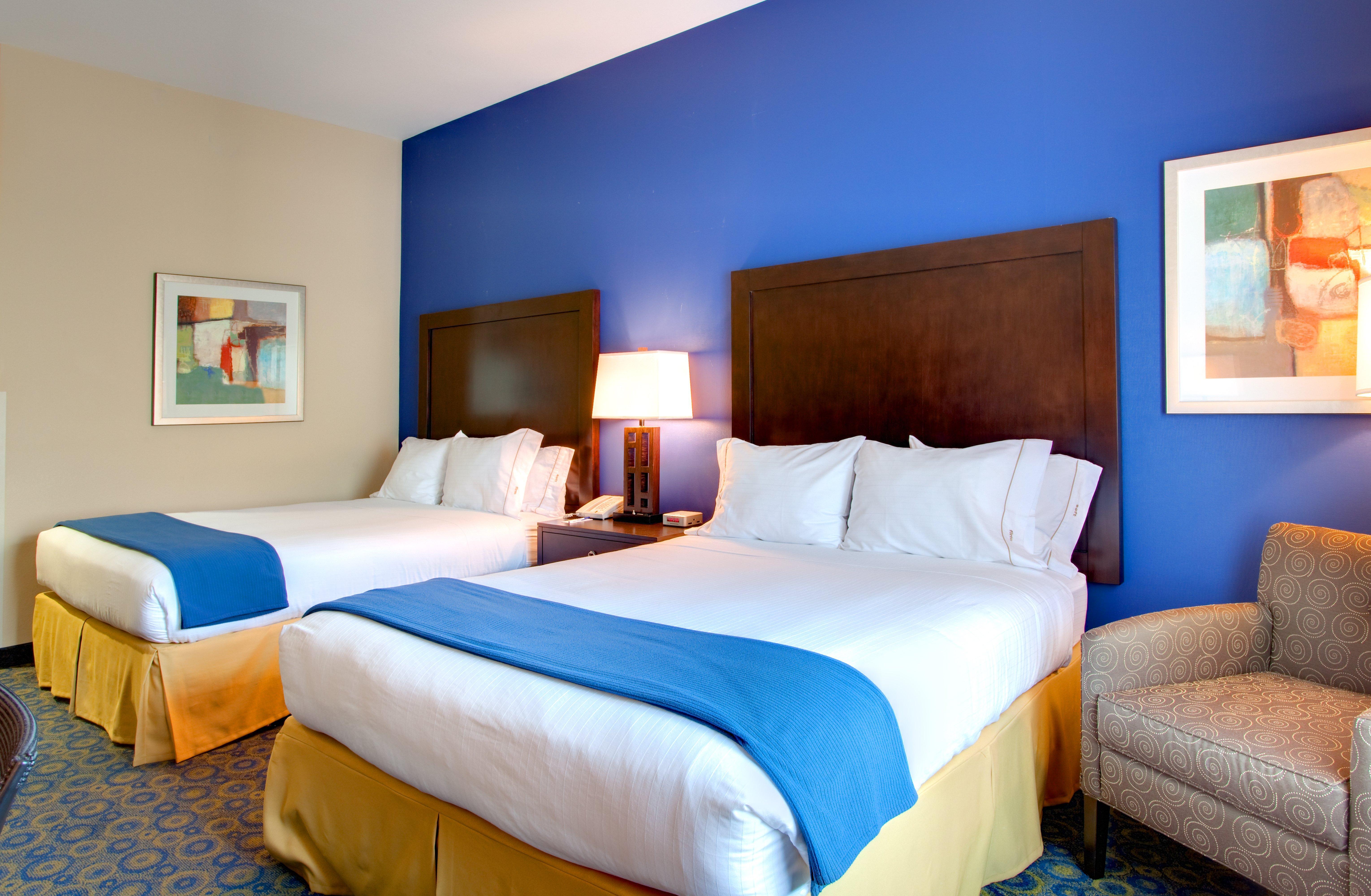 Holiday Inn Express Hotel & Suites Lake Elsinore By Ihg Exterior photo