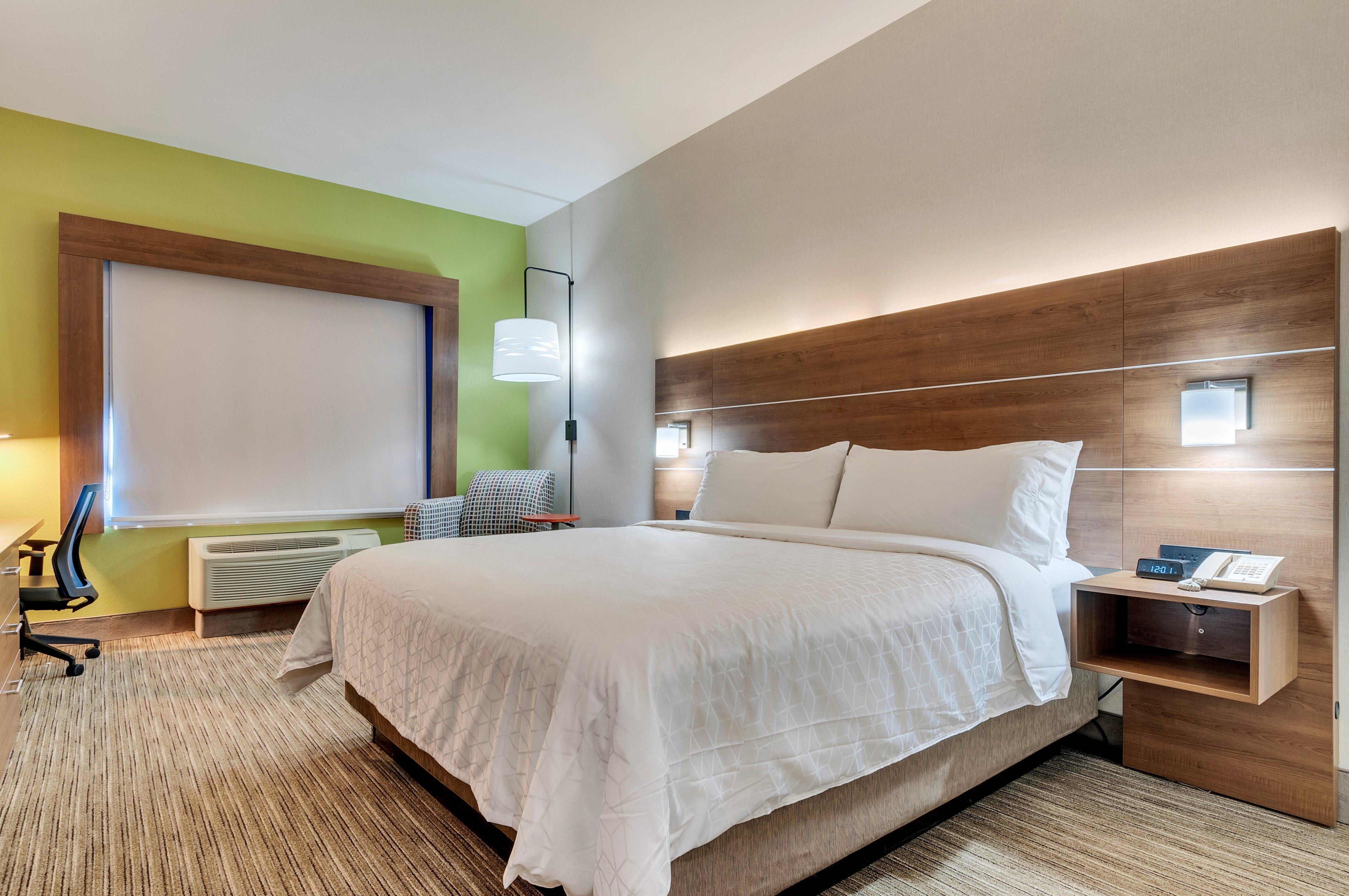 Holiday Inn Express Hotel & Suites Lake Elsinore By Ihg Exterior photo