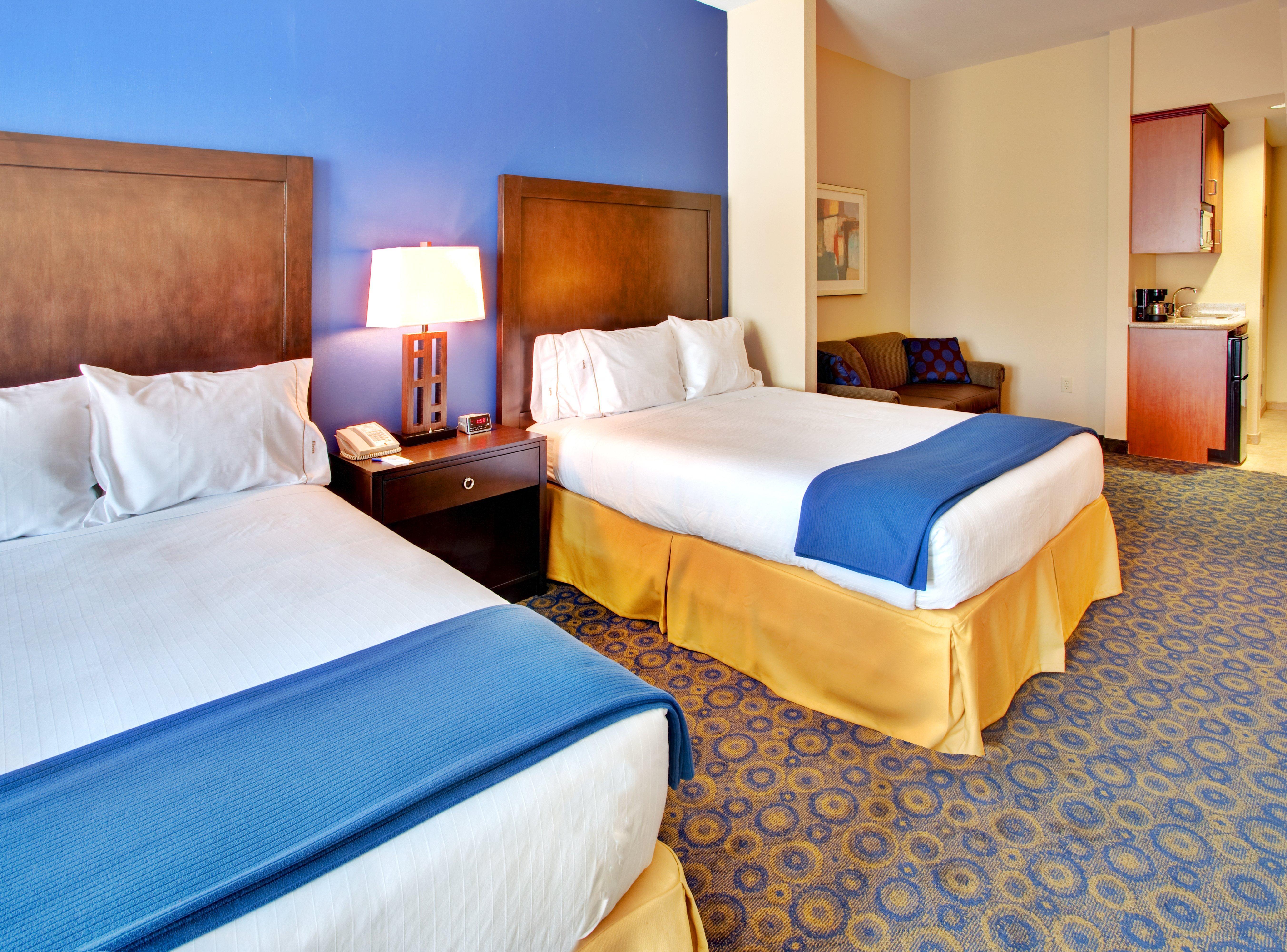 Holiday Inn Express Hotel & Suites Lake Elsinore By Ihg Exterior photo