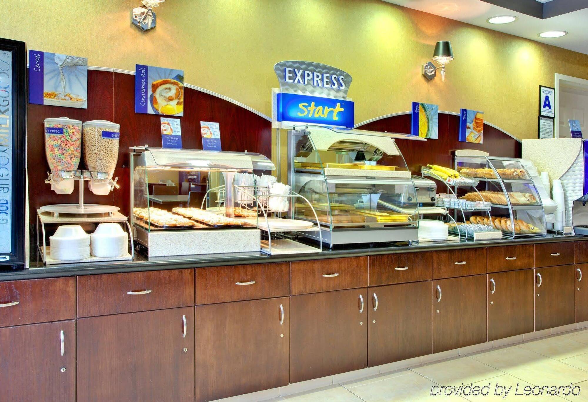 Holiday Inn Express Hotel & Suites Lake Elsinore By Ihg Exterior photo